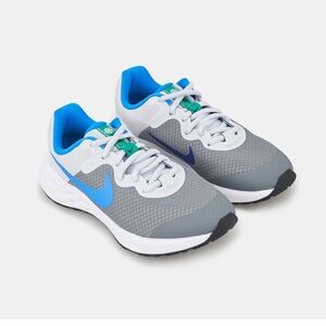 Nike Revolution Running Sneakers, size 4 youth